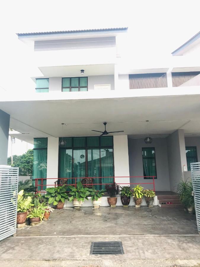 Ilham Bonda Holiday home