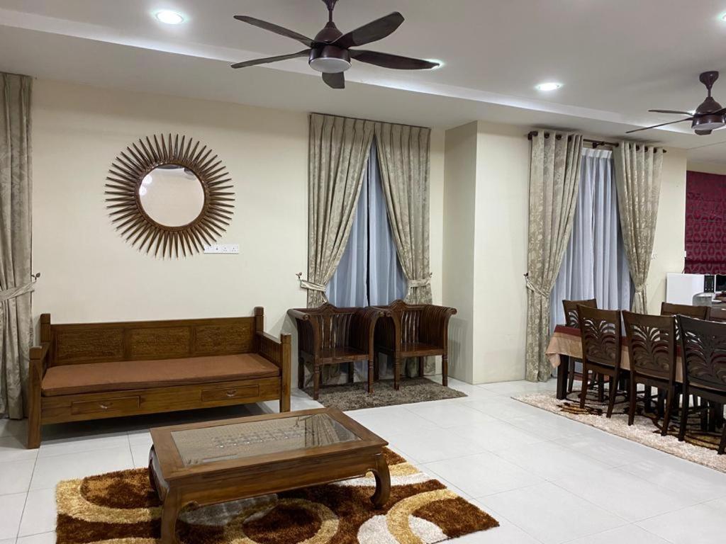 Ilham Bonda Holiday home Chukai